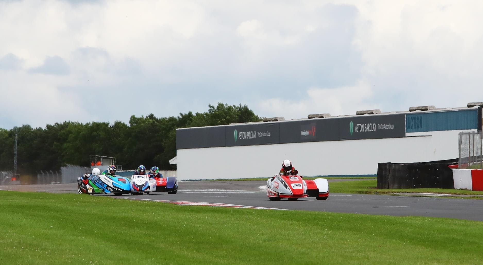 Donington (SuperSide) — photo 3